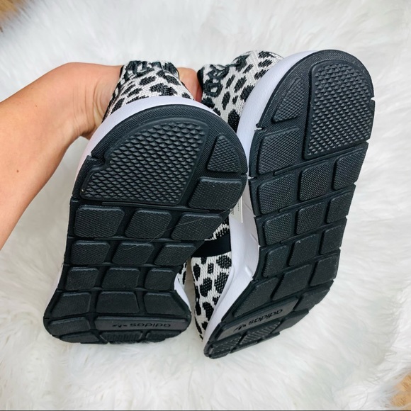 Adidas Originals Swift Run Leopard Print Shoes - Picture 5 of 6